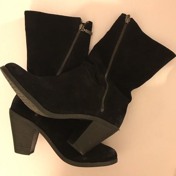 Adam Tucker 'Pelican' Suede Bootie - Picture 7 of 7